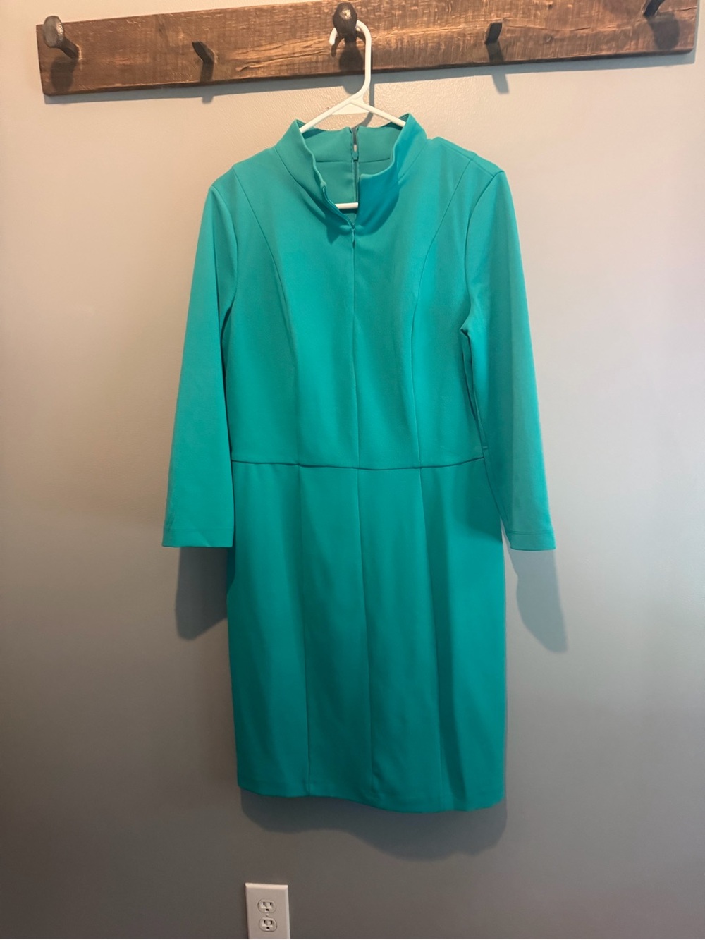 Donna Morgan Teal Long-Sleeve Sheath Dress